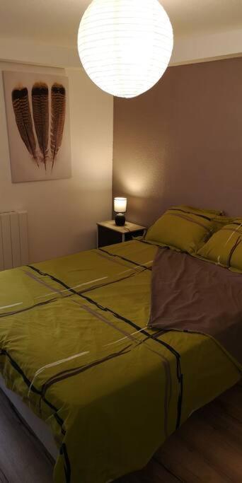Duplex Au Centre Ville, Dans Cour Interieure Calme Dole Luaran gambar